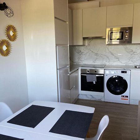Reginita Apartamentos Arbo Exteriör bild