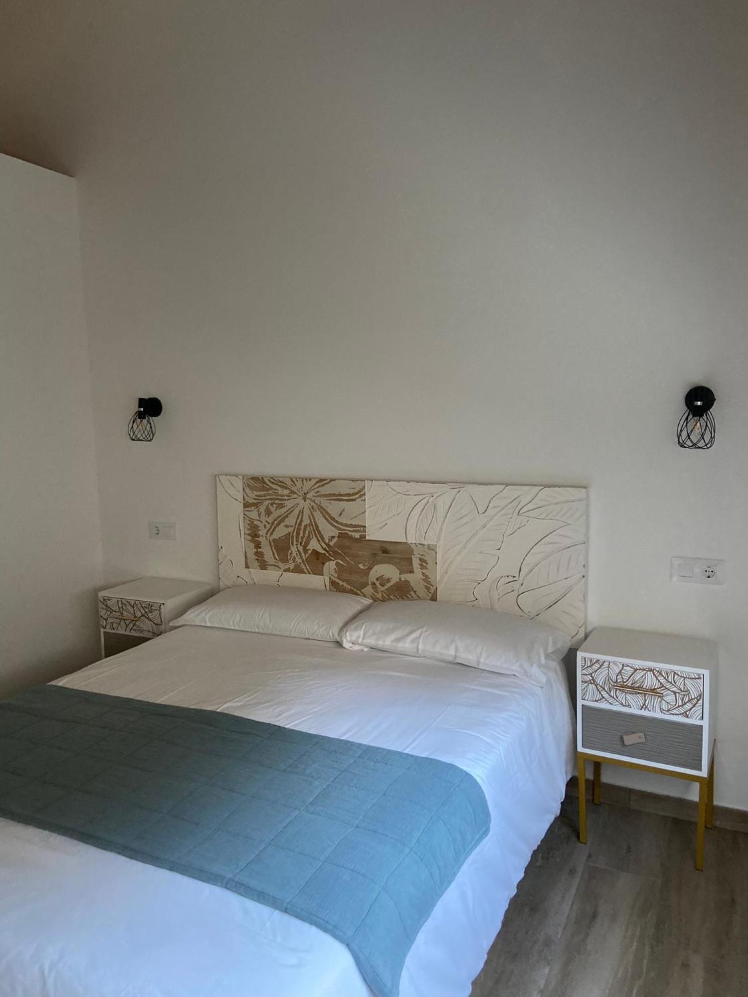 Reginita Apartamentos Arbo Exteriör bild
