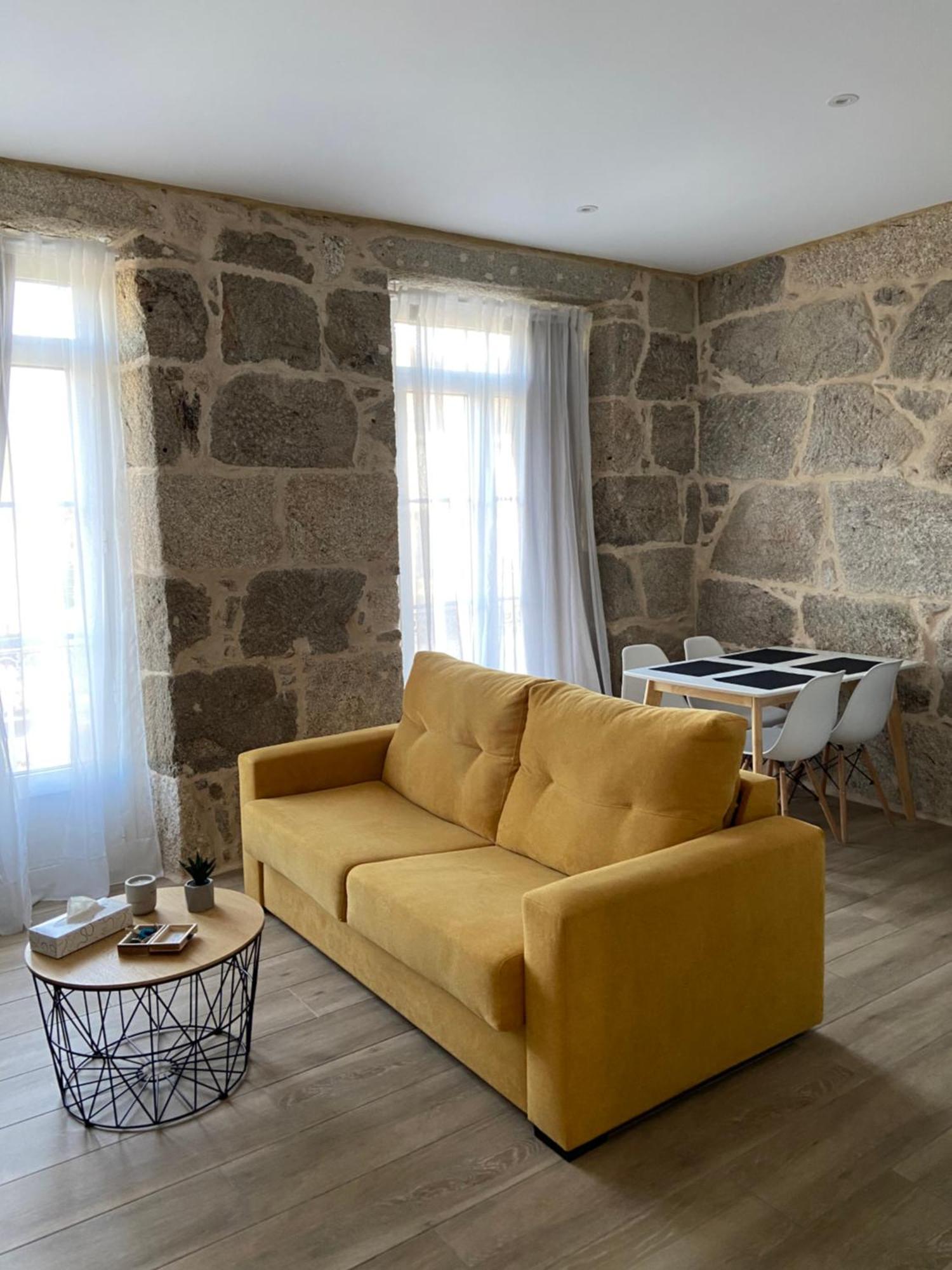 Reginita Apartamentos Arbo Exteriör bild
